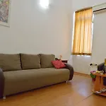 アパート Atlas ブカレスト